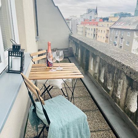 Appartement Charming Studio In The Old Town à Bratislava Extérieur photo