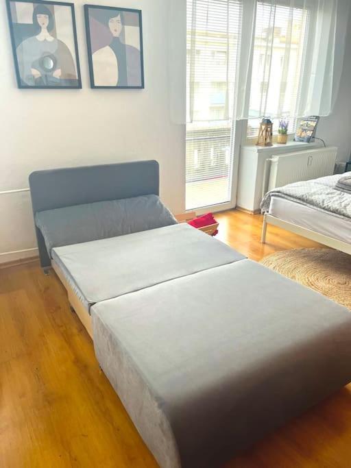 Appartement Charming Studio In The Old Town à Bratislava Extérieur photo